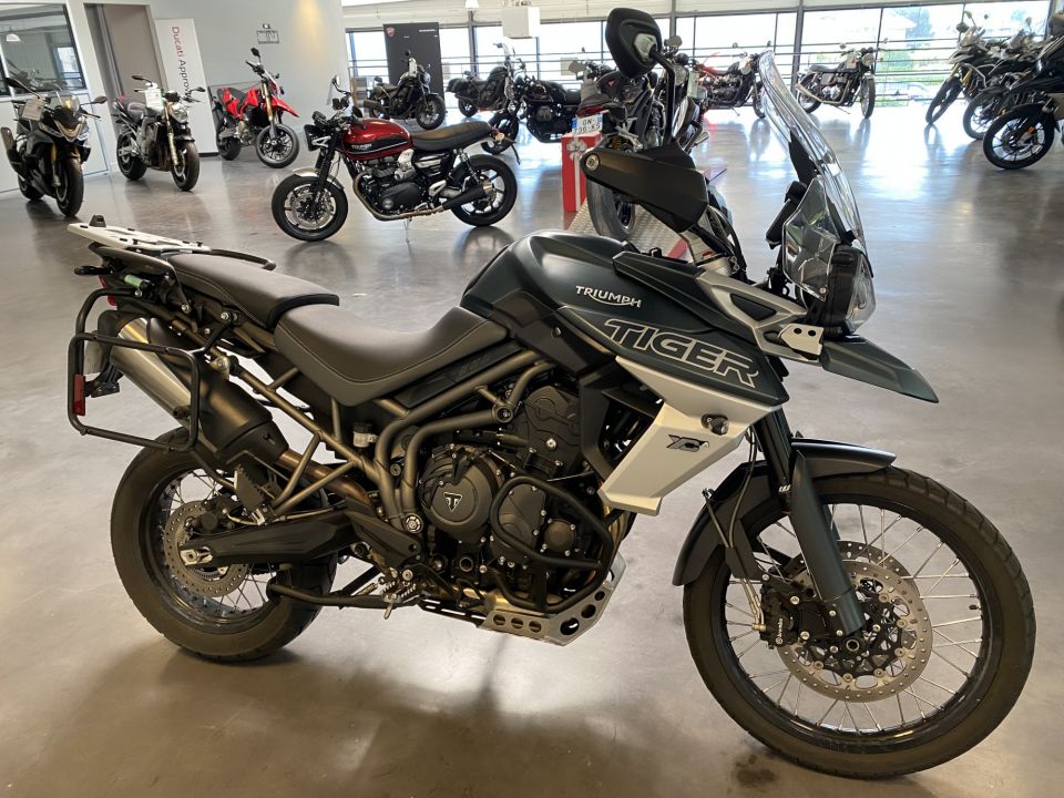 TRIUMPH TIGER 800 XCA 4