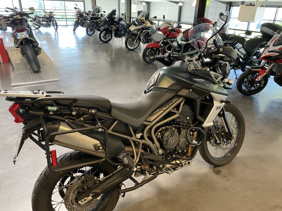 TRIUMPH TIGER 800 XCA 4