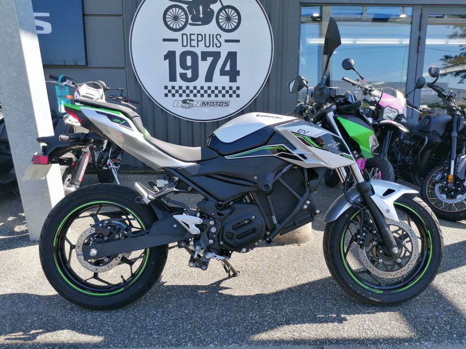 KAWASAKI Ze-1 4