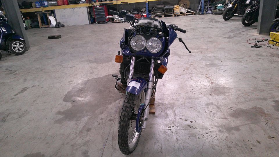 YAMAHA XTZ 750 SUPER TENERE 4