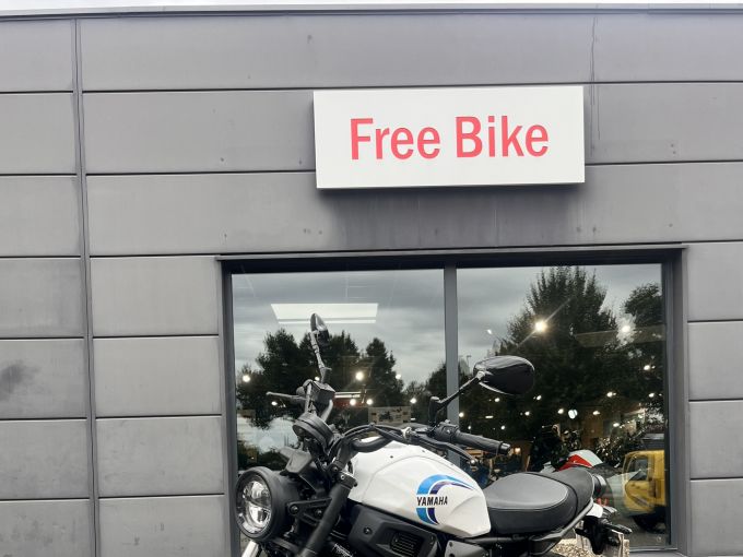 YAMAHA XSR 700 4