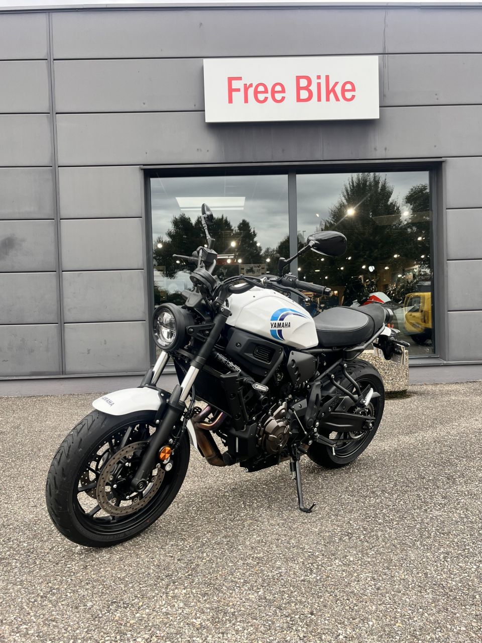 YAMAHA XSR 700 4
