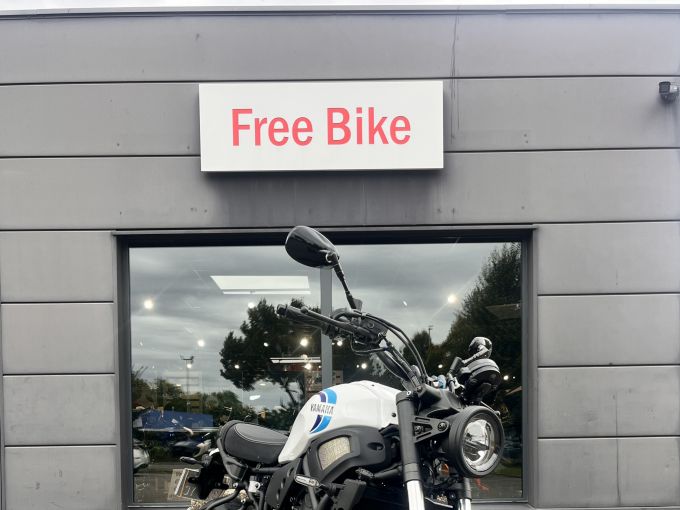 YAMAHA XSR 700 4