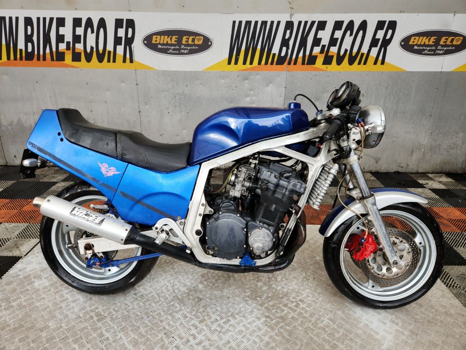 SUZUKI GSX-R 750 4