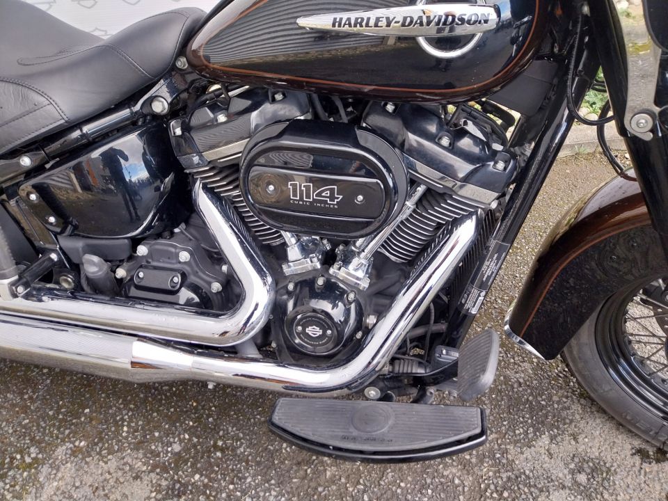 HARLEY-DAVIDSON SOFTAIL HERITAGE 1868 CLASSIC 4