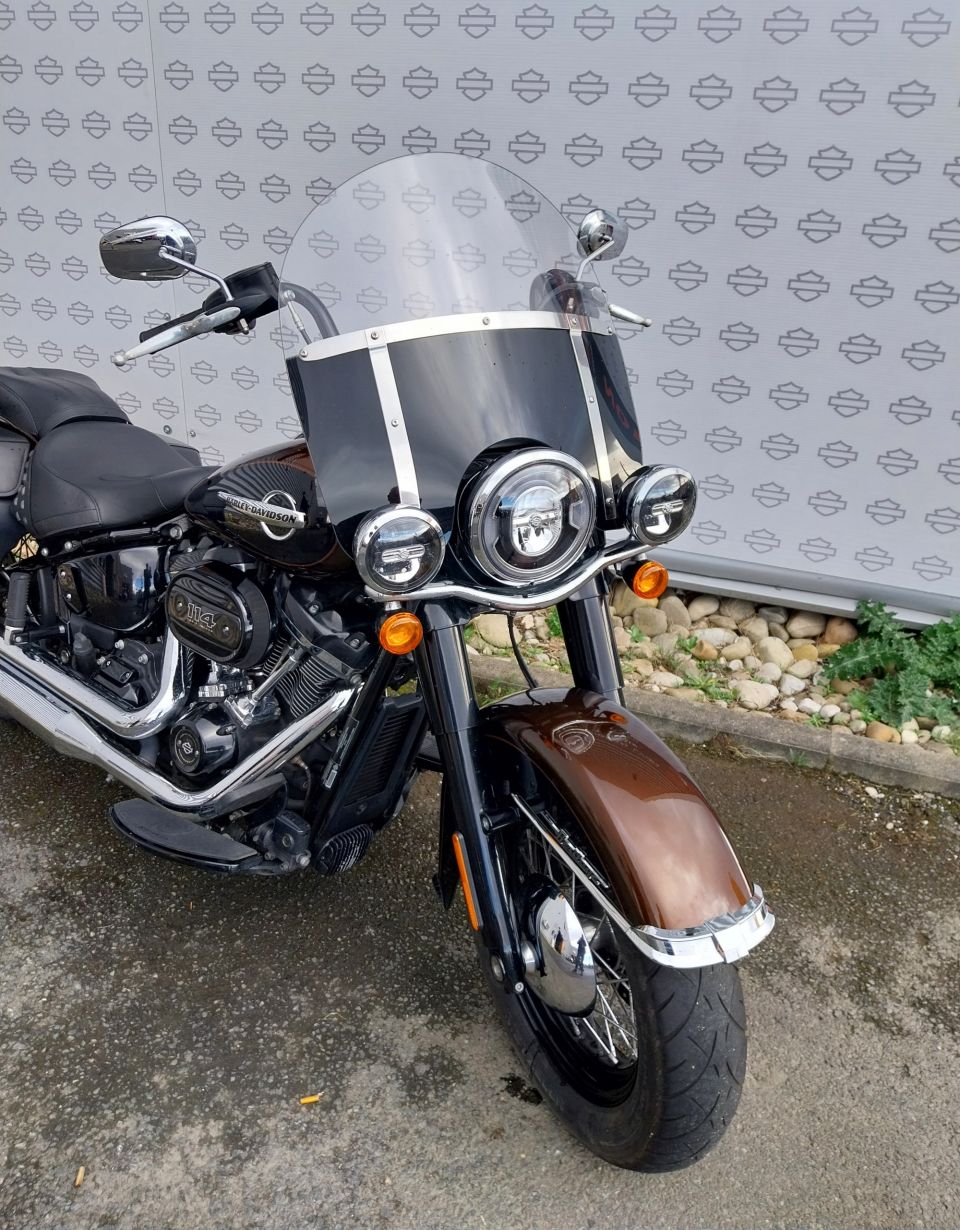 HARLEY-DAVIDSON SOFTAIL HERITAGE 1868 CLASSIC 4
