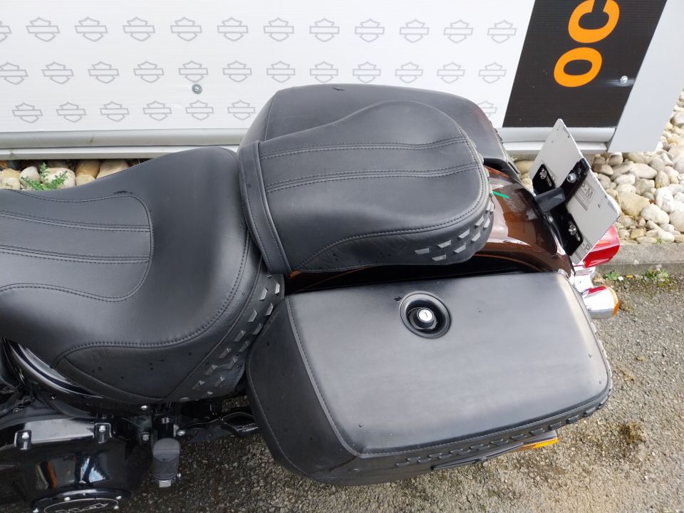 HARLEY-DAVIDSON SOFTAIL HERITAGE 1868 CLASSIC 4