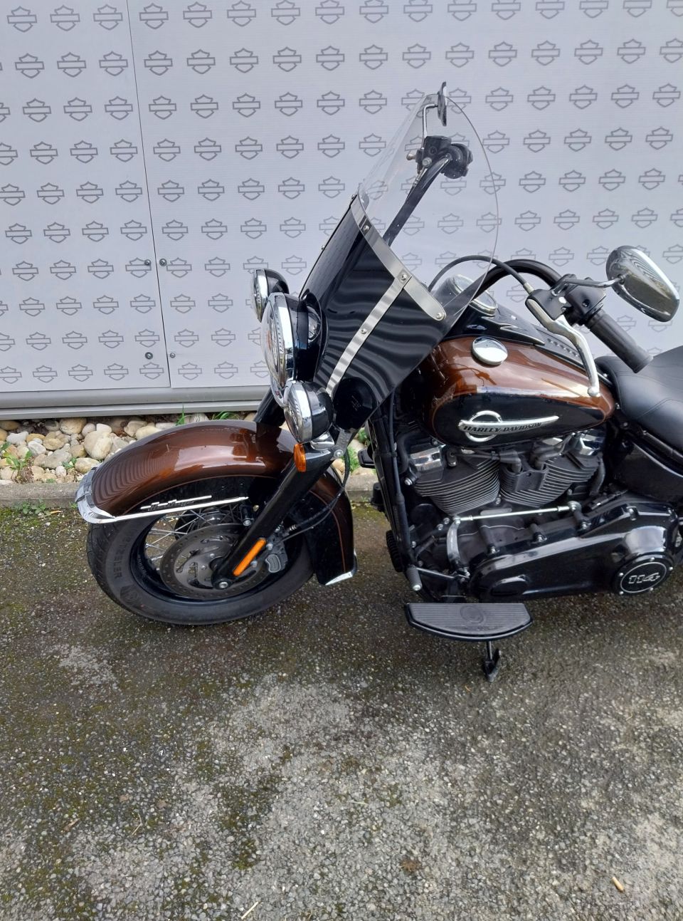 HARLEY-DAVIDSON SOFTAIL HERITAGE 1868 CLASSIC 4