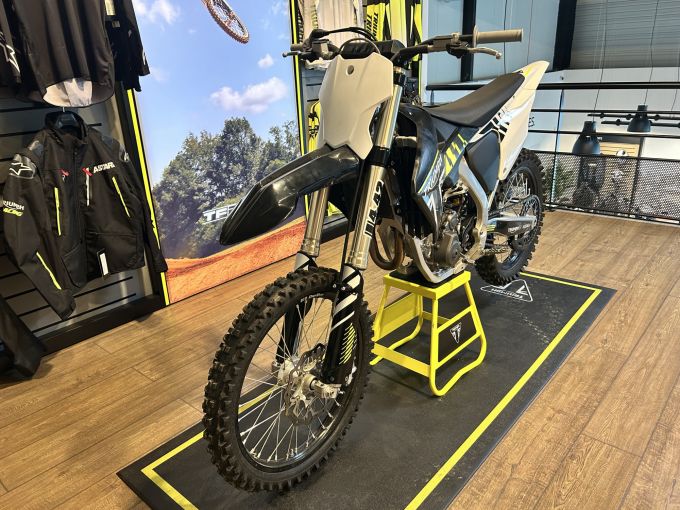 TRIUMPH TF 250-X 4