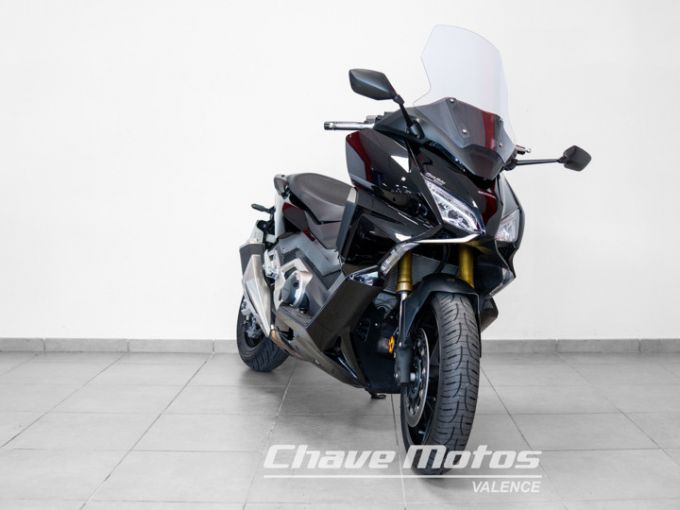 HONDA FORZA 750 4