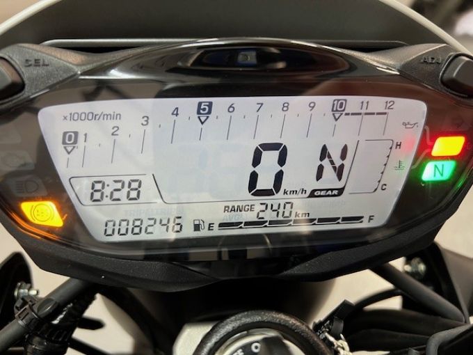 SUZUKI SV 650 4