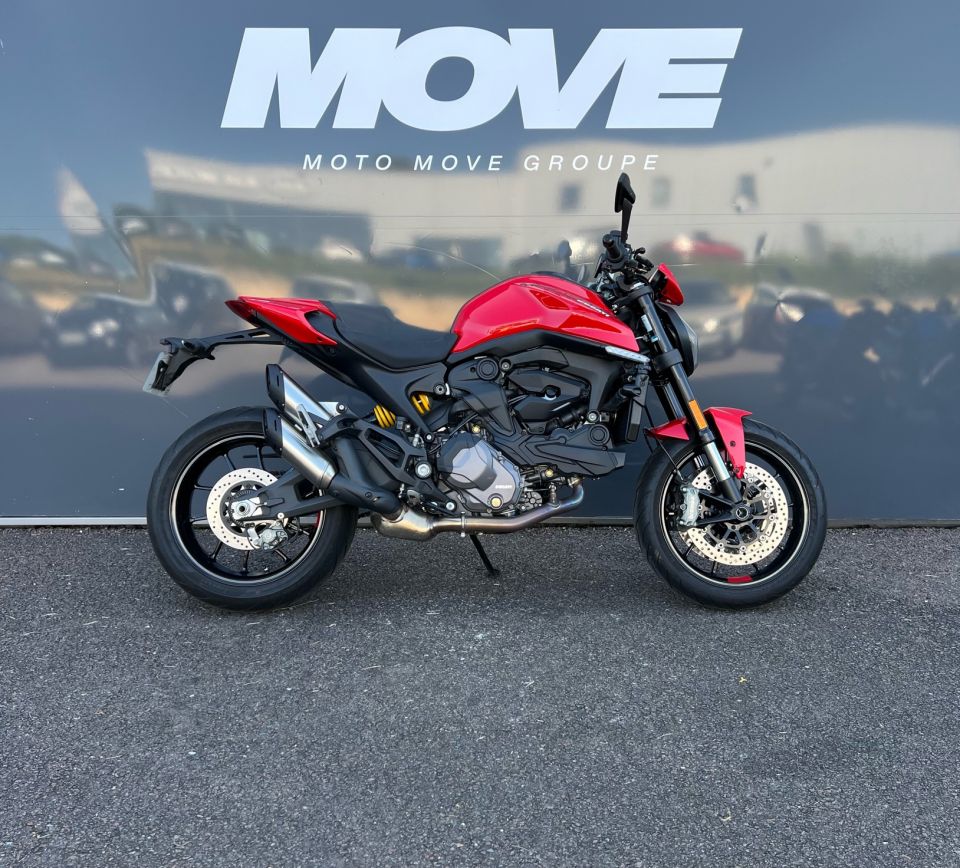 DUCATI monster+ 937 4