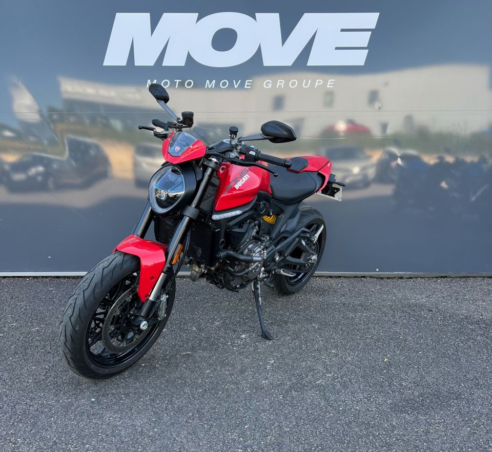 DUCATI monster+ 937 4