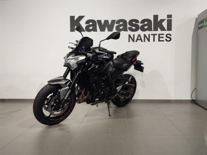 KAWASAKI Z900 4