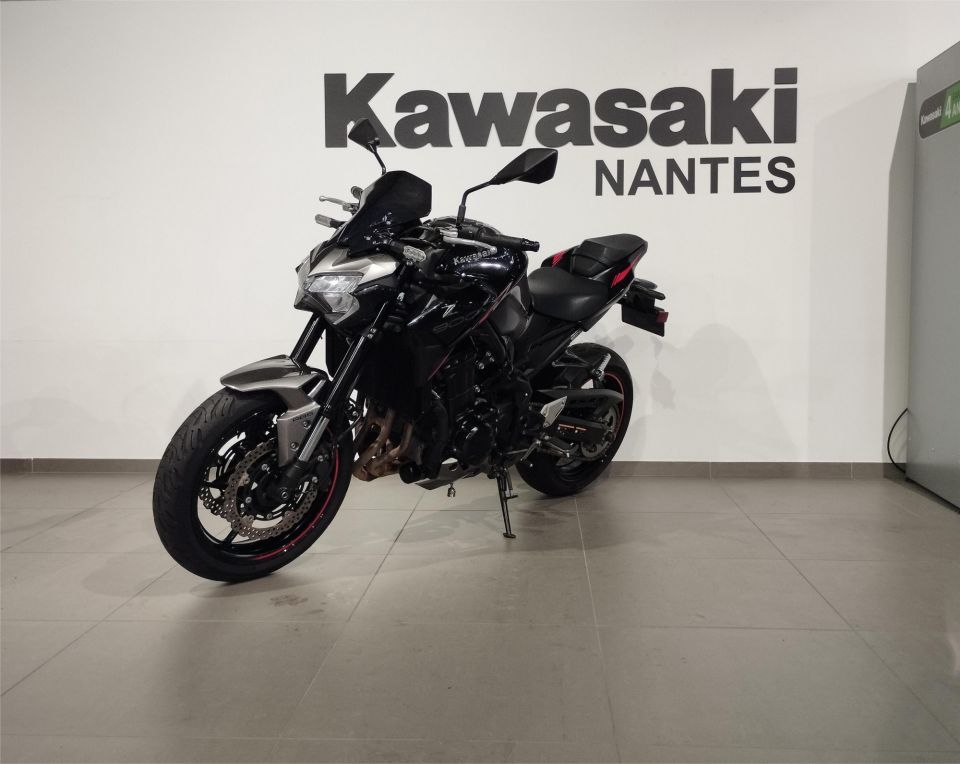 KAWASAKI Z900 4