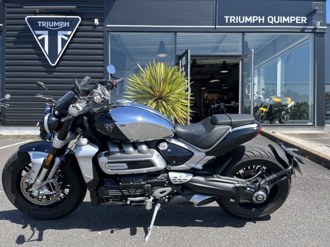 TRIUMPH ROCKET 3 R CHROME 4