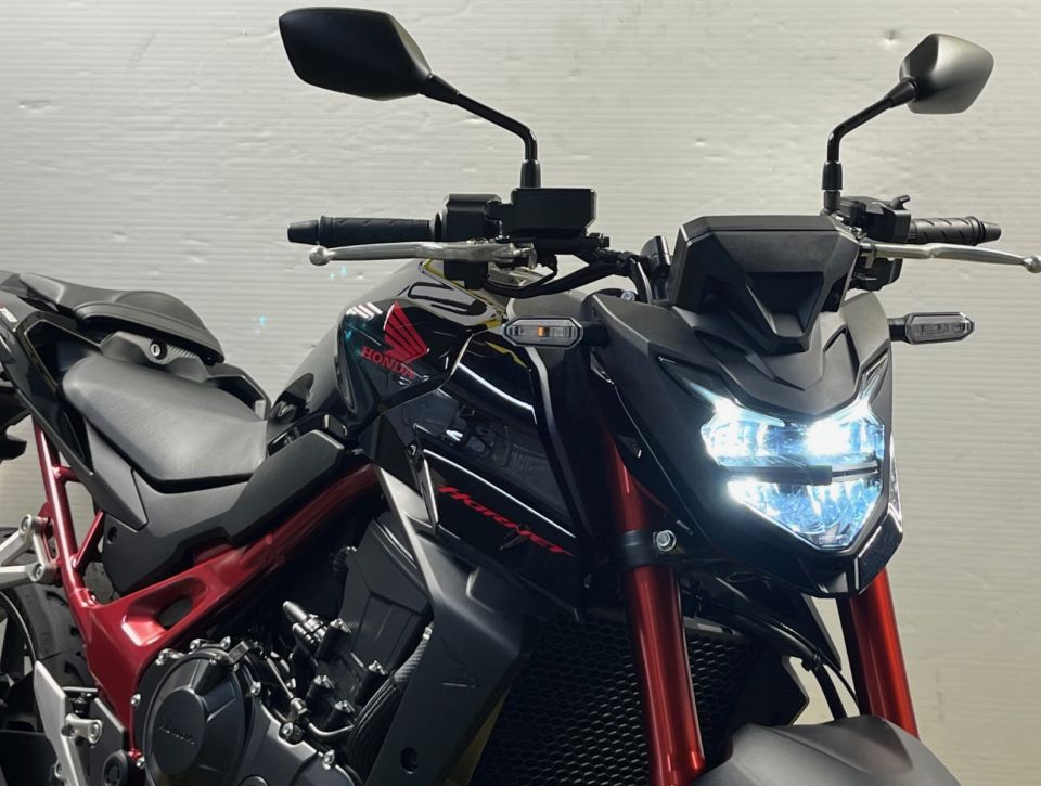 HONDA CB 750 HORNET 4