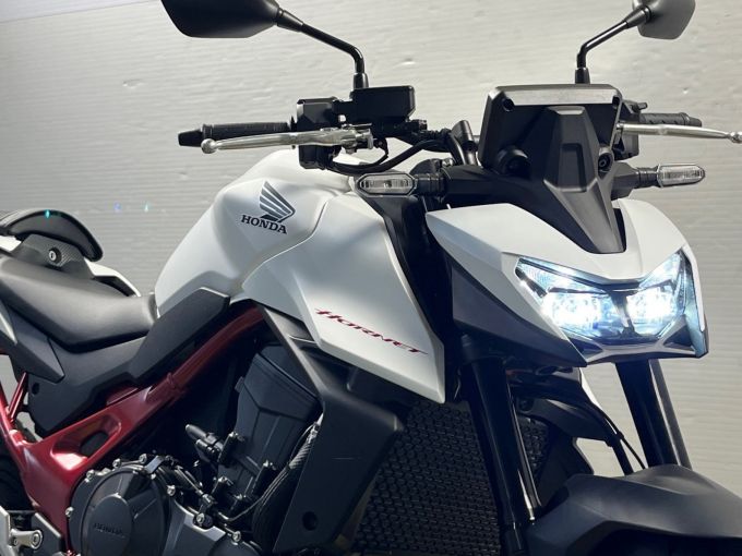 HONDA CB 750 HORNET 4