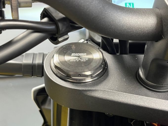 HONDA CB 750 HORNET 4