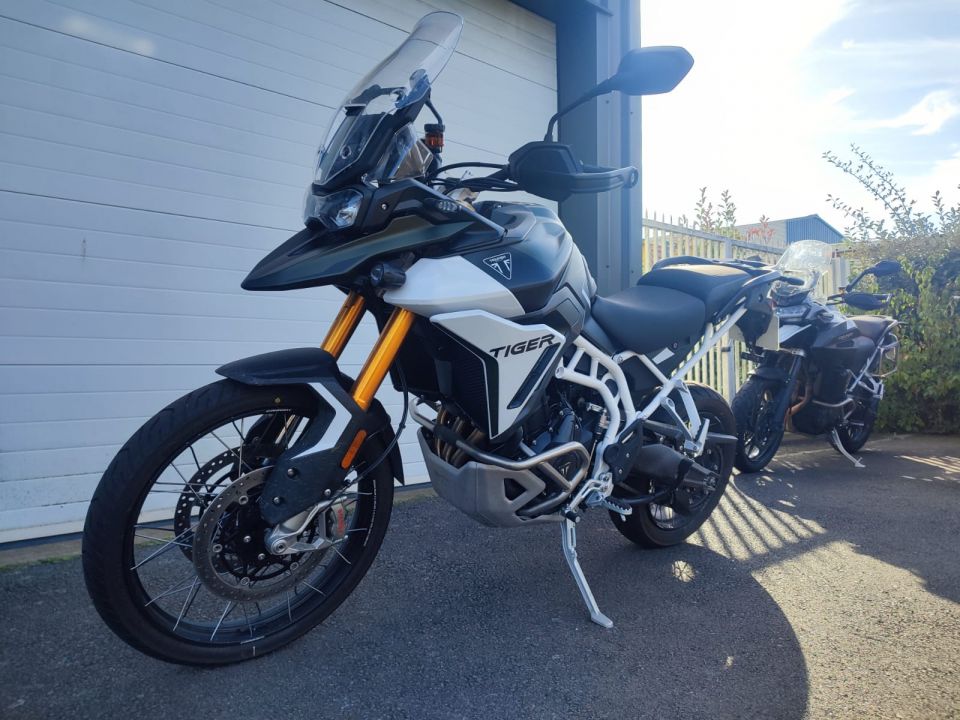 TRIUMPH TIGER 900 RALLY PRO 4