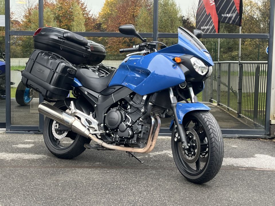 YAMAHA TDM 900 ABS 4