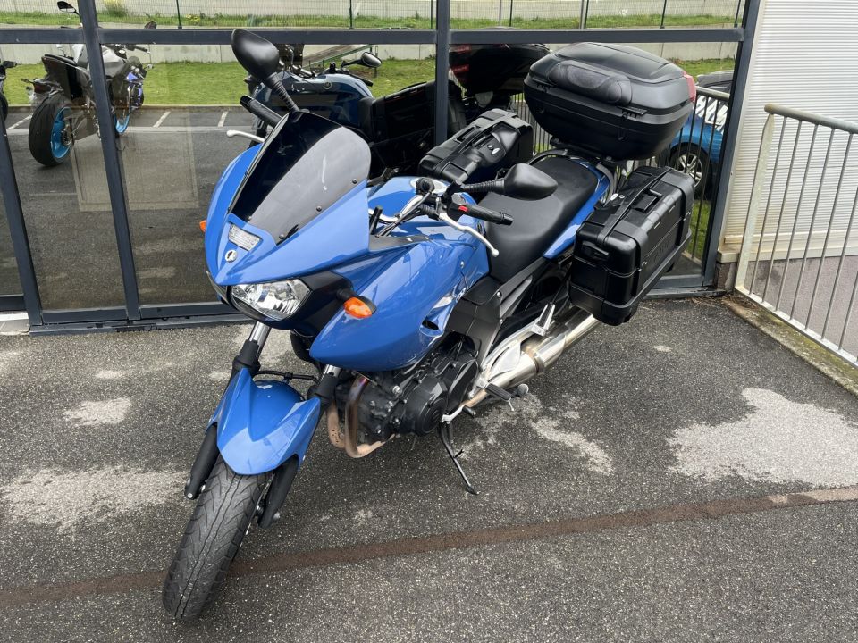 YAMAHA TDM 900 ABS 4