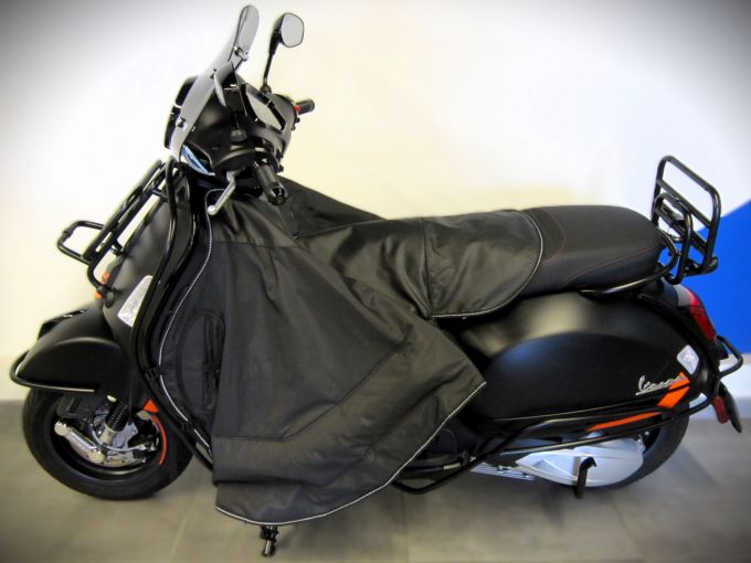PIAGGIO VESPA GTS 310 HPE SUPERT SPORT 4