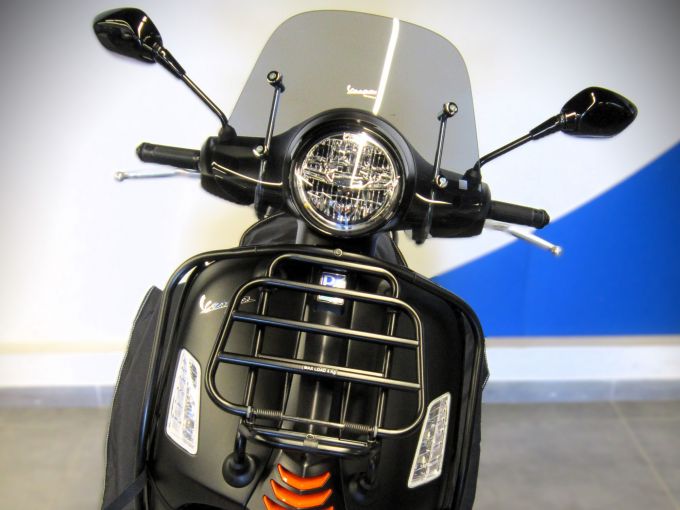 PIAGGIO VESPA GTS 310 HPE SUPERT SPORT 4