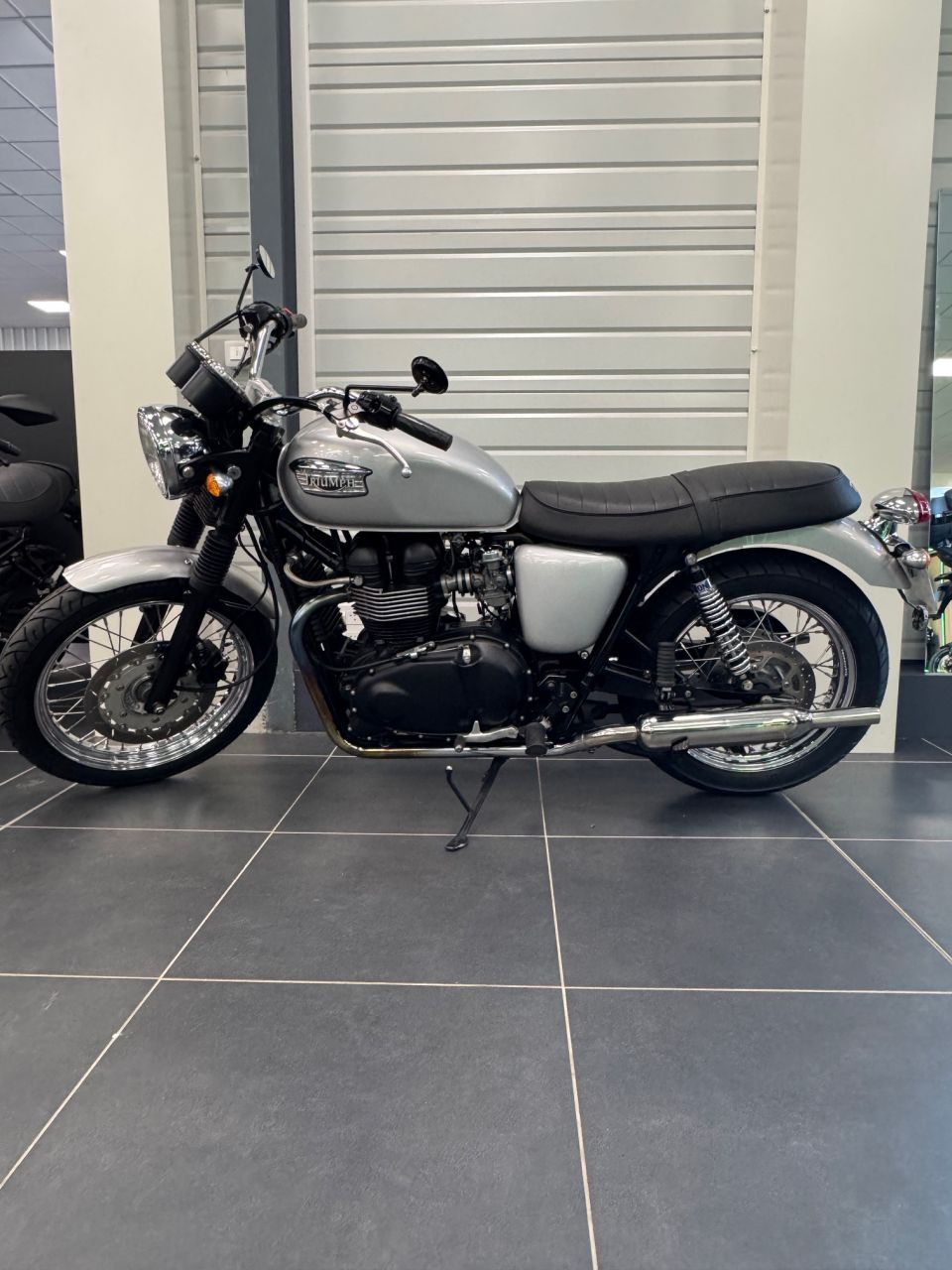 TRIUMPH Bonneville T100 4