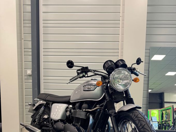 TRIUMPH Bonneville T100 4
