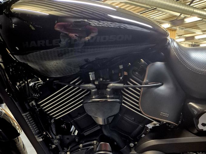 HARLEY-DAVIDSON STREET ROD 750 4