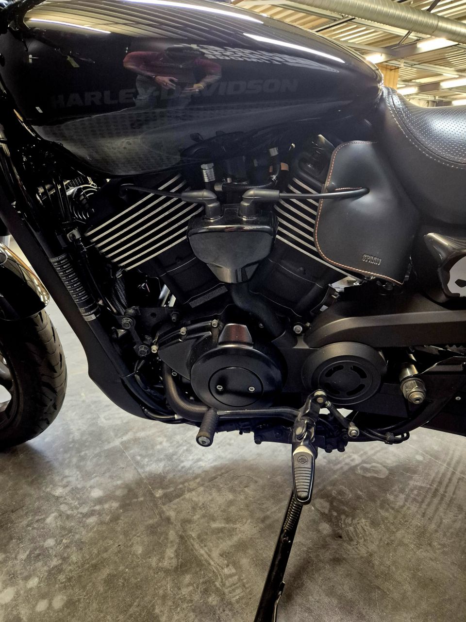 HARLEY-DAVIDSON STREET ROD 750 4