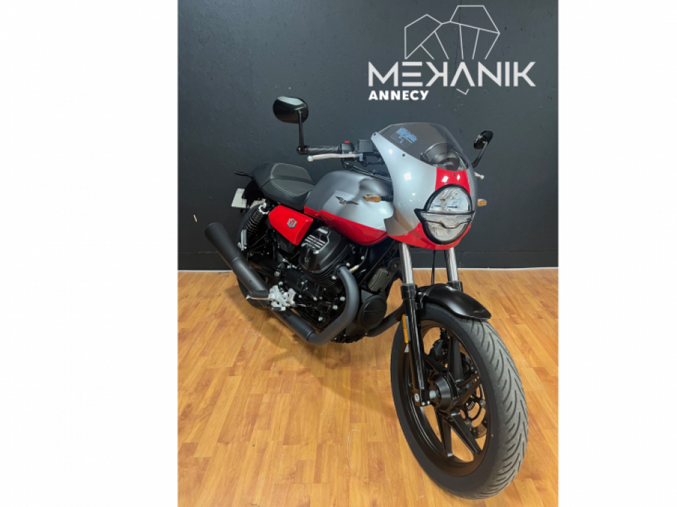 MOTO GUZZI V7 III STONE 4