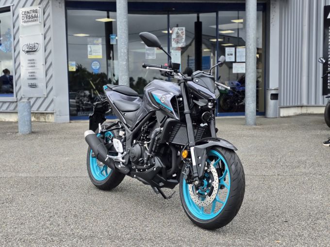 YAMAHA MT-03 4