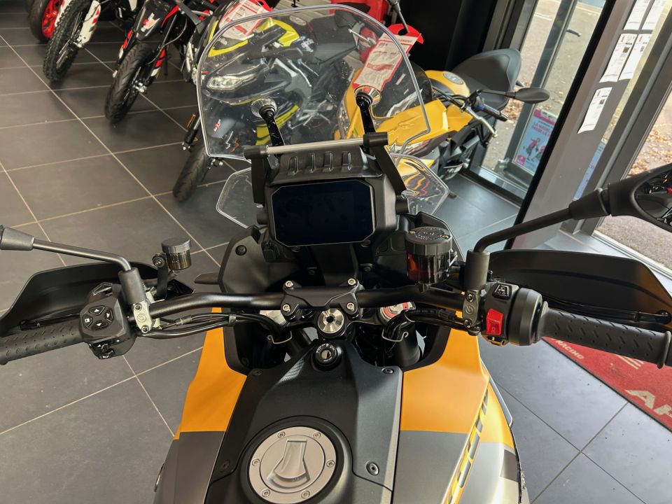 MOTO GUZZI STELVIO 4