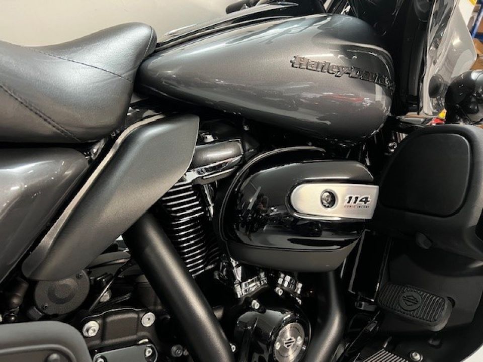 HARLEY-DAVIDSON TOURING ULTRA LIMITED 1868  4