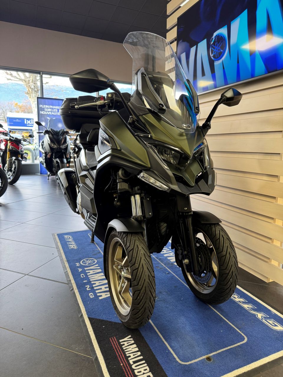 KYMCO CV3 550 4