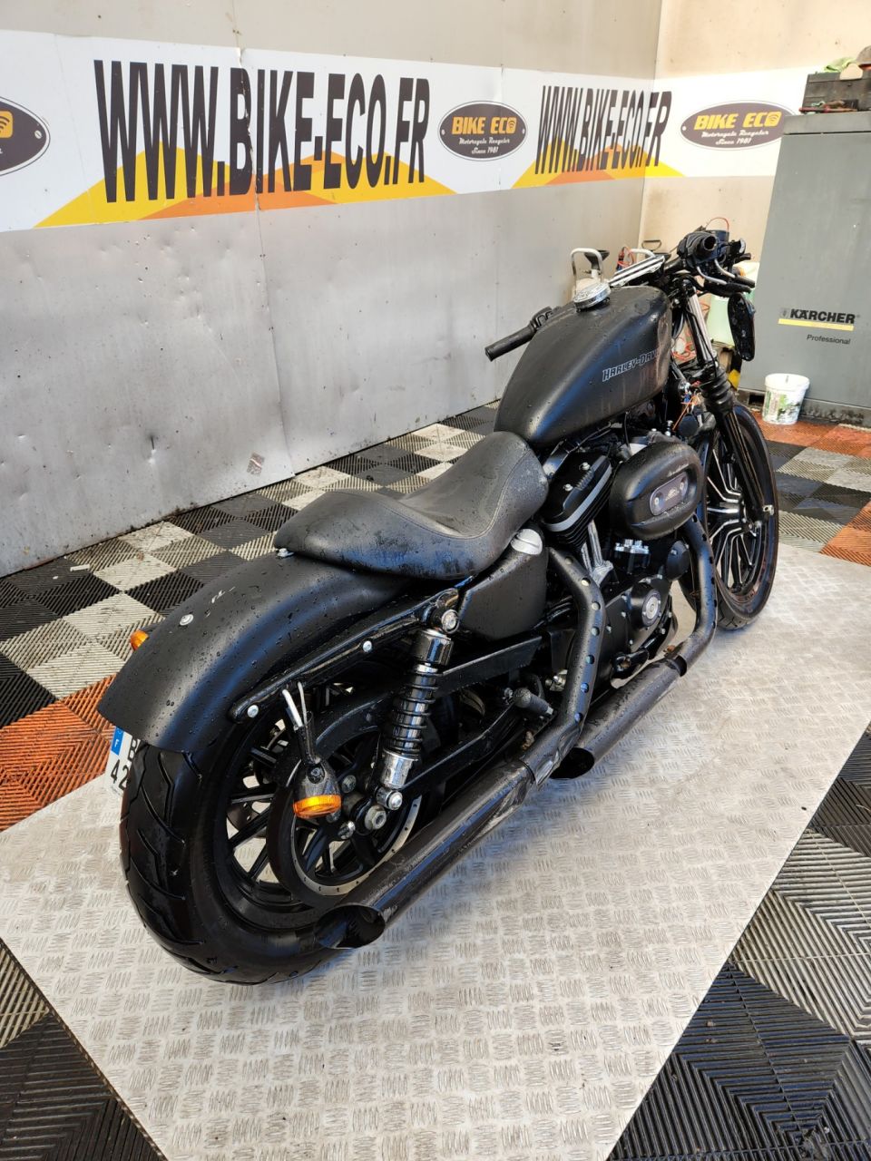 HARLEY-DAVIDSON SPORTSTER CUSTOM 883 4