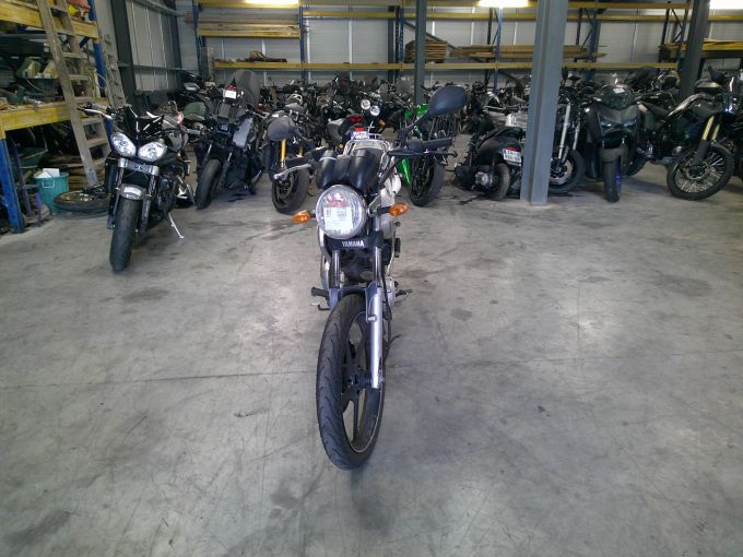 YAMAHA YBR 125 4