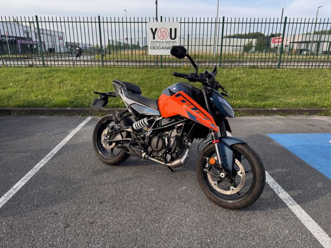 KTM 125 DUKE 4