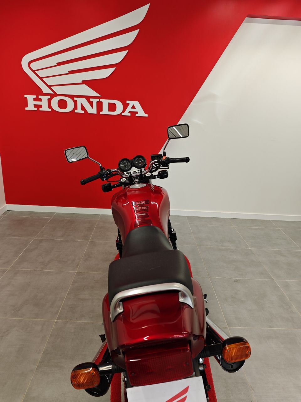HONDA SEVEN-FIFTY 4