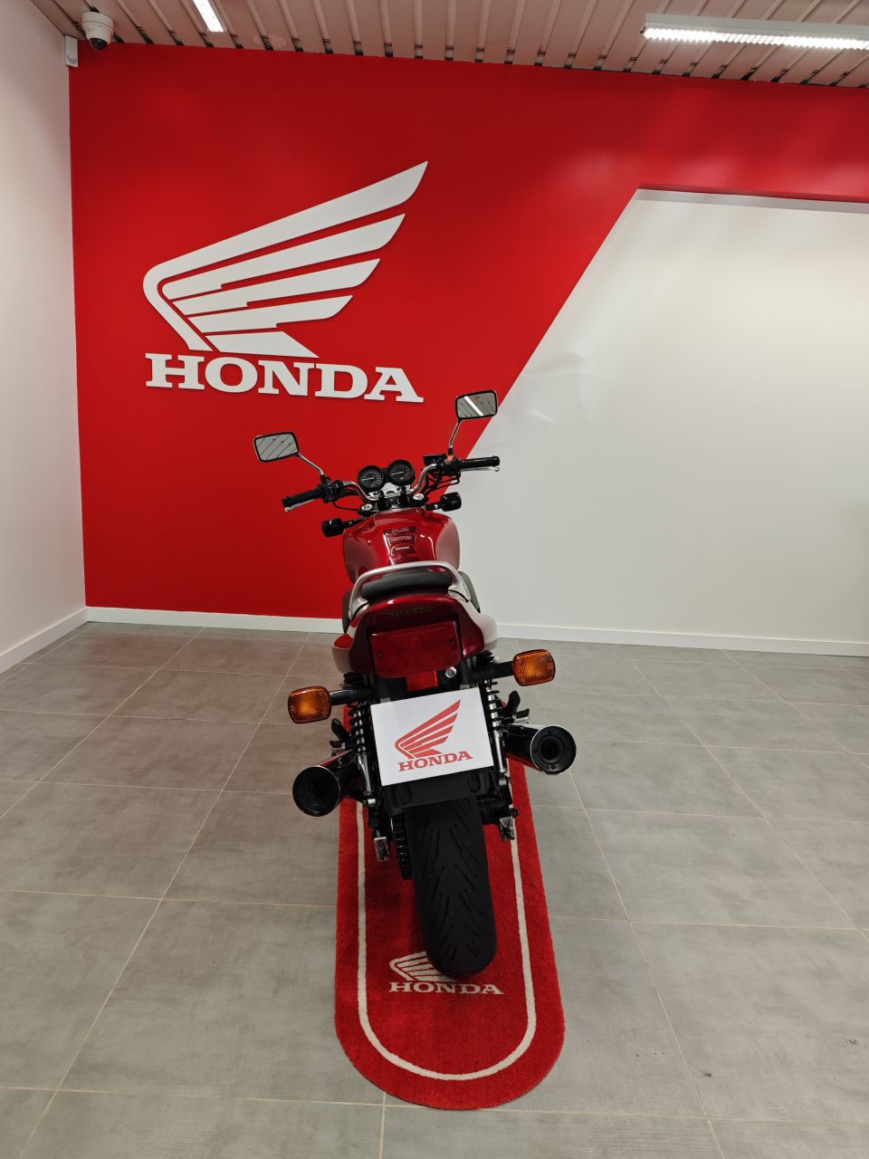 HONDA SEVEN-FIFTY 4