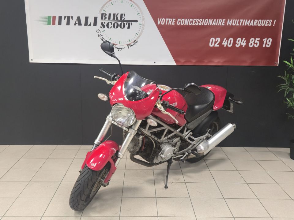 DUCATI 900 MONSTER 4