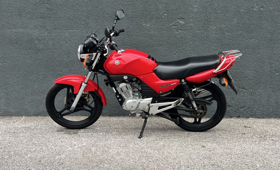 YAMAHA YBR 125 4