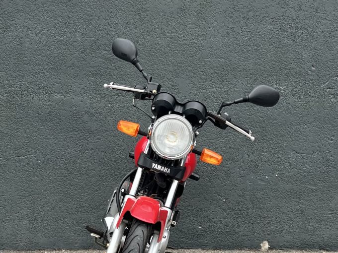 YAMAHA YBR 125 4