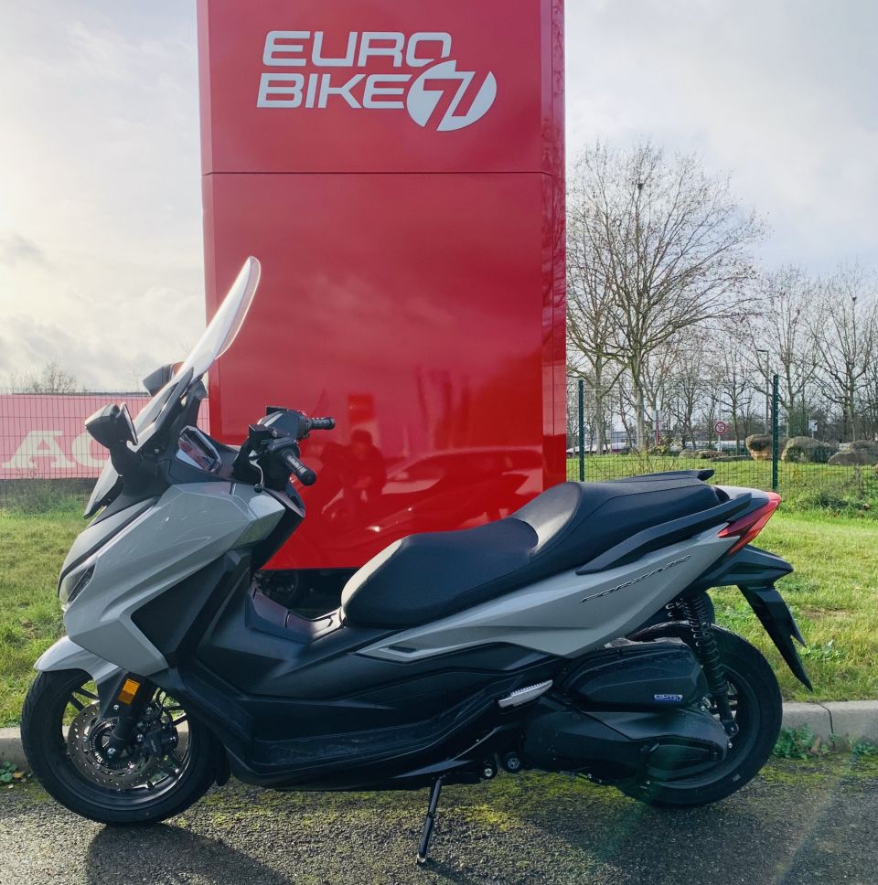 HONDA NSS FORZA 350 4