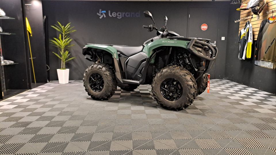 CAN-AM OUTLANDER 500 4