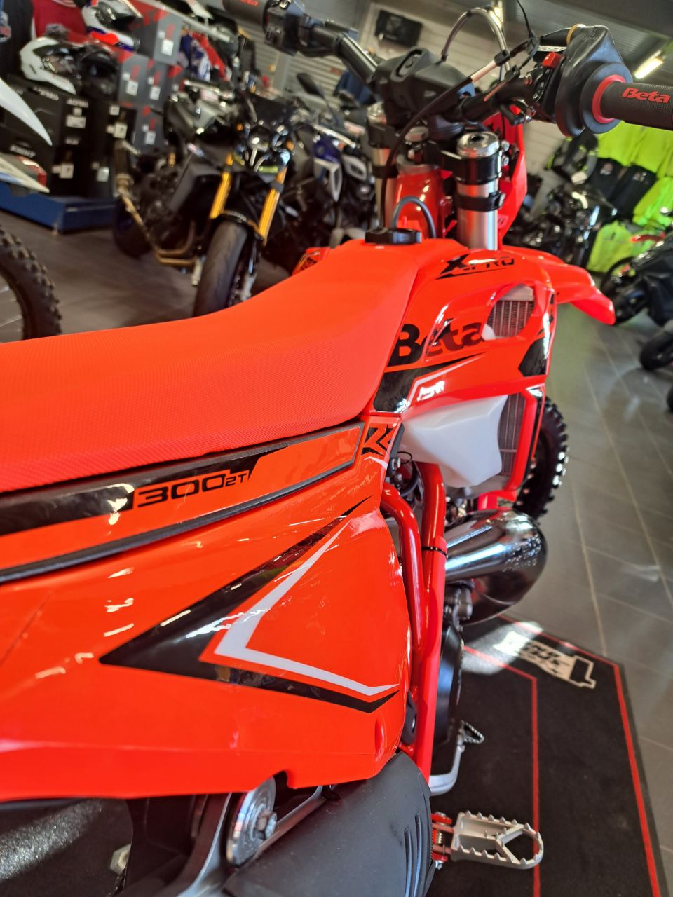 BETA X-PRO 300 2T 4