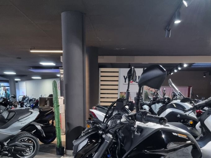 YAMAHA MT-07 (47.5CV) 4