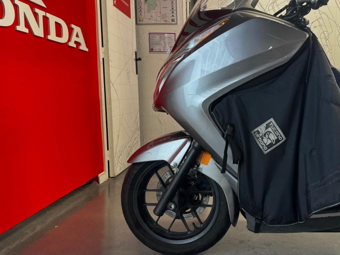 HONDA NSS FORZA 300 4
